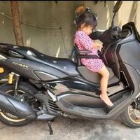 Gambar Dijual Kursi Jok Tempat Duduk Anak Boncengan Motor Matic New Nmax dari milanasari undefined 1 Tokopedia