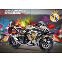 Gambar Decal Motor Sticker Motor Ninja 250 Fi Real Madrid dari CV Panjang Jiwo undefined 1 Tokopedia