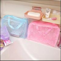 Gambar TAS KOSMETIK TRANSPARAN MOTIF BUNGA / TAS MAKEUP WATERPROOF dari Lilia Stuff_NEW undefined 4 Tokopedia
