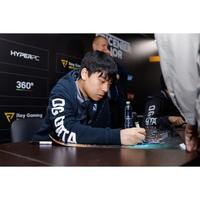 Gambar Team OG Dota 2 TI Champion Blue Esports Gaming Hoodie . - size M dari Nuela Storee undefined 3 Tokopedia