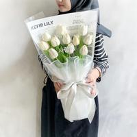 Gambar TULIP BOUQUET SARANGHAE / buket bunga kado ultah wisuda valentine day - Putih dari Echiiglo Florist undefined 3 Tokopedia