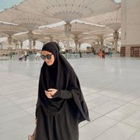 Gambar Dailydarling Hajj Umrah Set Abaya Hijab Makkah Madinah Haji Umroh dari Elvia seller undefined 1 Tokopedia