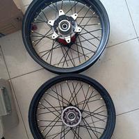 Gambar BEST WHEEL SET SUPERMOTO TROMOL CRF 150 L dari TRATAK BULUH undefined 2 Tokopedia