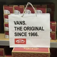 Gambar Promo VANS SLIP ON MOMA BEST QUALITY PRIA WANITA BNIB Limited dari kirei,, undefined 3 Tokopedia
