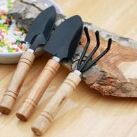 Gambar [SPR] 3in1 Set Sekop Cangkul Pacul Mini / Alat Berkebun Tanaman Rumah - Kecil dari Supplier Perlengkapan Rumah undefined 3 Tokopedia