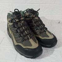 Gambar sepatu outdoor gunung hikking treksta size 40 original second dari Memoriess Store undefined 2 Tokopedia