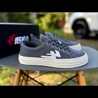 Gambar Sepatu Sneakers Aekoshoes Two Years Low Grey - TwoYears Grey, Kaos Kaki dari ORILOOKSTORE undefined 4 Tokopedia