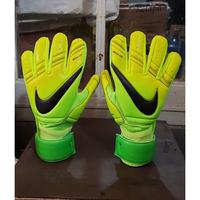 Gambar Jual SARUNG TANGAN KIPER NIKE SGT NG REVERSE GREEN Berkualitas dari eldond, undefined 2 Tokopedia