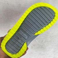 Gambar Sandal Wanita Sandal Crocs Classic Hiker - Hitam Putih, M4 dari GANDARIA SEPATU undefined 3 Tokopedia