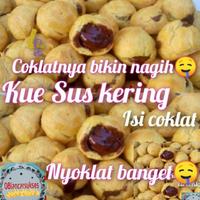 Gambar Dijual kue sus kering mini isi coklat 500gram soes mini coklat Murah dari jacsen undefined 1 Tokopedia