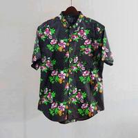 Gambar Kemeja Surfing Pria Motif Bunga Lengan Pendek Original dari TokobesiKawat undefined 2 Tokopedia