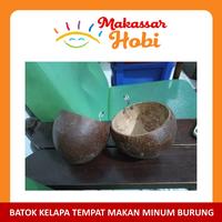 Gambar Batok Kelapa Tempurung Tempat Makanan Minum Burung Bebek Ayam Unggas dari Makassar Hobi undefined 2 Tokopedia