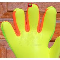 Gambar Sarung tangan kiper nike sgt NG reverse green selop kiper dari keeyacc undefined 4 Tokopedia