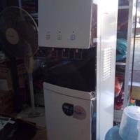 Gambar Promo Cuci gudang dispenser galon bawah POLYTRON PWC 777 Limited dari MyeshaBest undefined 4 Tokopedia