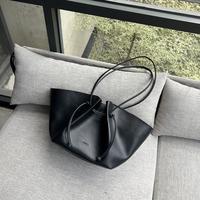 Gambar Jual Noeul - Aera Shoulder Bag Diskon dari mashabibshop undefined 5 Tokopedia