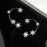 Gambar Qinjue Snowflake Ear Wrap Fashion Gift Hadiah Natal Tanpa Tindik Untuk dari MAMPIRDOLO11 undefined 4 Tokopedia