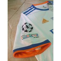 Gambar Jersey Baju Bola Pria Real Madrid Home 2021\2022 MDT Final Parsi dari tayatalisa shop undefined 2 Tokopedia