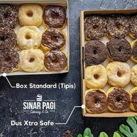 Gambar Paket 1 Box Choco Lover Donat Premium Butter Sinar Pagi - Box Standard dari Lidya Food undefined 4 Tokopedia