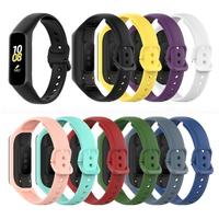 Gambar Silicone Strap for Samsung Galaxy Fit E Tali Jam Silikon Karet FIT-E - RED dari G-Rex undefined 5 Tokopedia