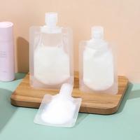 Gambar Plastik Lipat Mini Kecil Wadah Cream Lotion Cair SkinCare Botol Refill Tempat Dispenser Sabun Shampo Bumbu Minum Kosmetik Serbaguna Multifungsi Travel Pouch Transparant Toiletries Kit organizer 30ML 50ML 100ML - 30ML  dari Helios Nebula Store undefined 4 Tokopedia