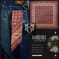 Gambar SLAYER BANDANA SCARF SAL SYAL PAISLEY MASKER DEBU BANDANA BUFF PENUTUP WAJAH KEREN BANGET BAHAN KAIN LEMBUT PREMIUM BATIK MERAH MAROON dari Toko Buka 24 undefined 3 Tokopedia