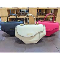 Gambar READY,NEW ARRIVAL,TA SLING BAG WANITA LIZETTE ORIGINAL HUSH PUPPIES,SALE!! dari VIRAL TREND undefined 2 Tokopedia