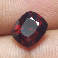 Gambar Natural Red Spinel Crystal Clean Top Color Cushion Cutt Gems Rare Batu Permata Merah Langka Asli Garansi dari ASAMmisti undefined 4 Tokopedia