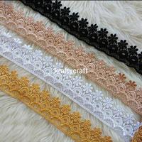 Gambar Renda tile bunga bordir rajut brokat gyper / giper katun baju mukena kebaya meteran harga 1 ROLL dari susmanshop undefined 1 Tokopedia