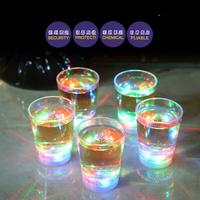 Gambar Terbaru, 1pc New Colorful Glowing Cup Pour Water and It Lights Up Inductive Transparent Cup KTV Bar dari Kitnight undefined 2 Tokopedia