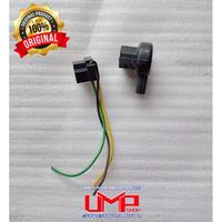 Gambar SOKET SOCKET FITTING LAMPU DEPAN H4 MOTOR MOBIL VIXION BYSON CB CBR VERZA LAMPU DAYMAKER ORIGINAL PLUS KARET dari IDankerz undefined 2 Tokopedia