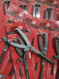 Gambar Grip On Kunci Treker Tahanan Kopling Cvt Universal Motor Matic . Kunci Trecker Penahan Buka Baut Mur Kampas Kopling Cvt Matic dari Ginarestore undefined 4 Tokopedia