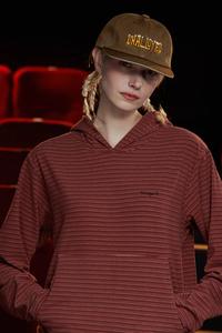 Gambar [ALAND] UNALLOYED - STRIPE LOGO HOODIE BURGUNDY - BURGUNDY, L dari Aland Store Indonesia undefined 1 Tokopedia