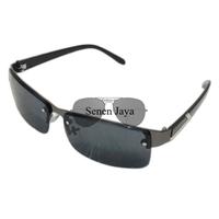 Gambar T 2002 Kacamata Hitam lagi Tren Terbaru Kaca Mata Sunglasses Fashion Model Keren Stylish Unisex Pria Wanita Cowok Cewek Anti Silau UV Protection Lensa Normal Warna Coklat Ungu Hijau Bikin Gaya Keren - T 2001/Hitam  dari Kacamata SENEN JAYA undefined 3 Tokopedia