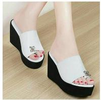 Gambar SEPATU SANDAL WEDGES SANTAI PESTA WANITA MAYUMI HITAM MURAH GROSIR VC dari andirosaadii undefined 3 Tokopedia