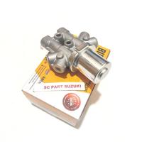 Gambar PTR valve pembagi minyak rem suzuki baleno old brk dari vikioke shop undefined 3 Tokopedia
