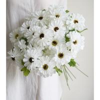 Gambar victoriapropertidekorasijkt Bunga Artificial Gerbera Daisy 3 Cabang dari Grosir risky undefined 1 Tokopedia