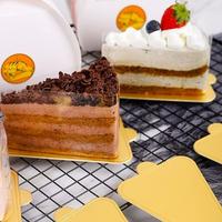 Gambar Tatakan emas Segitiga kue tiramisu 25 pcs - Alas slice cheese cake dari dindacell12 undefined 4 Tokopedia