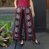 Gambar Celana Tenun Etnik Kulot Wanita Sumba Bawahan Motif NTT Jumbo Premium - HITAM SALUR, XL dari ponokawanbatik undefined 2 Tokopedia
