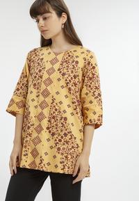 Gambar Minimal Emy Blouse Honey Gold - HONEY GOLD, XL dari Minimal undefined 3 Tokopedia