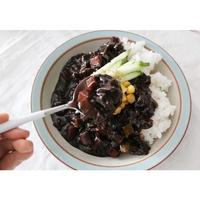 Gambar Chunjang Jjajang Halal Pasta 300 Gram Kedelai Hitam Saus Jjajangmyeon dari Fitzgerald Shop undefined 3 Tokopedia