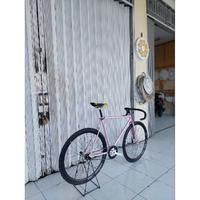 Gambar Unik Sepeda Fixie Classic 700c Pursuit Diskon dari via shopp0 undefined 1 Tokopedia