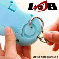 Gambar Timbangan Gantung Digital Smile Timbang Barang Portable Otomatis dari Ledeng Motor Bandung undefined 3 Tokopedia