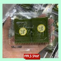 Gambar Kue Lapis  Pepe Ijo Madam Liu 2 Pcs Daun Suji Bakpau A1 - 1 PCS dari adyanana undefined 1 Tokopedia
