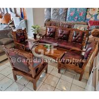 Gambar SOFA TAMU JATI ANGGUR HONGKONG 2 VARIASI WARNA DUDUKAN 3111 / SOFA JATI HARGA TERJANGKAU/ KURSI TAMU KAYU JATI 3111/ SOFA TAMU KAYU JATI 3111 - Maroon dari Garuda Jaya Furniture Padang undefined 5 Tokopedia