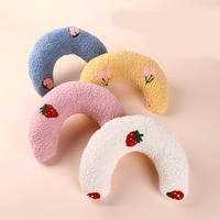 Gambar U-shaped Dog Cat Pillow Protect Cervical Spine Deep Sleep Puppy Kitten Pillow Pet Supplies dari Toko SembakoLubis undefined 2 Tokopedia
