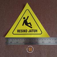 Gambar Stiker resiko jatuh - Fall risk - Stiker resiko jatuh segitiga dari ambarr acc undefined 3 Tokopedia