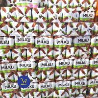 Gambar ReadyFreSH- [GOJEK/GRAB] MILKU SUSU 200ML x 12 pcs ‐ LANGSUNG DARI PABRIK - MILKU 1 PAX 1 DUS 1 KARTON dari astutian undefined 2 Tokopedia