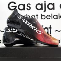 Gambar Sepatu Cleat Sepeda S-Works 7 Road Shoes - Speed of Light Collection dari cherlystore; undefined 1 Tokopedia