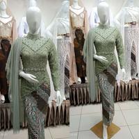 Gambar Urmila - kebaya atasan model siren model terbaru untuk acara wisuda/ ataw lamaran/ udah ada Payet sama mutiara ada selendang bisa lepas pasang/ atasan ajah tapa rok/ size S LD 90/ size size M lD 95/size L lD 100/ Size XL lD 110/ size XXL lD 120 ( tapa dari Urmila Collection1 undefined 5 Tokopedia