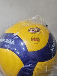 Gambar Bola Voli Mikasa V300W Original ! dari Sudirman Sport Palembang undefined 3 Tokopedia